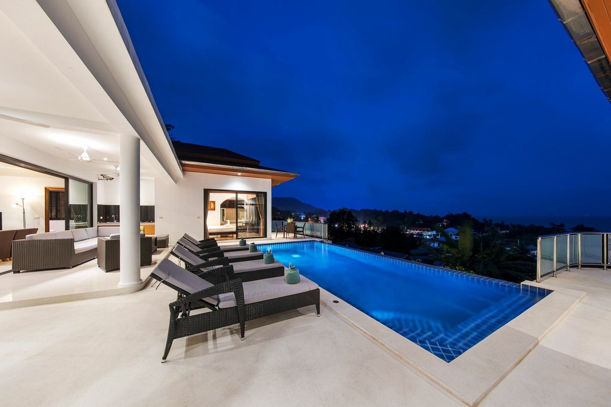 Sunny Banks - Modern Sea View 4 Bed Pool Villa Maret Экстерьер фото