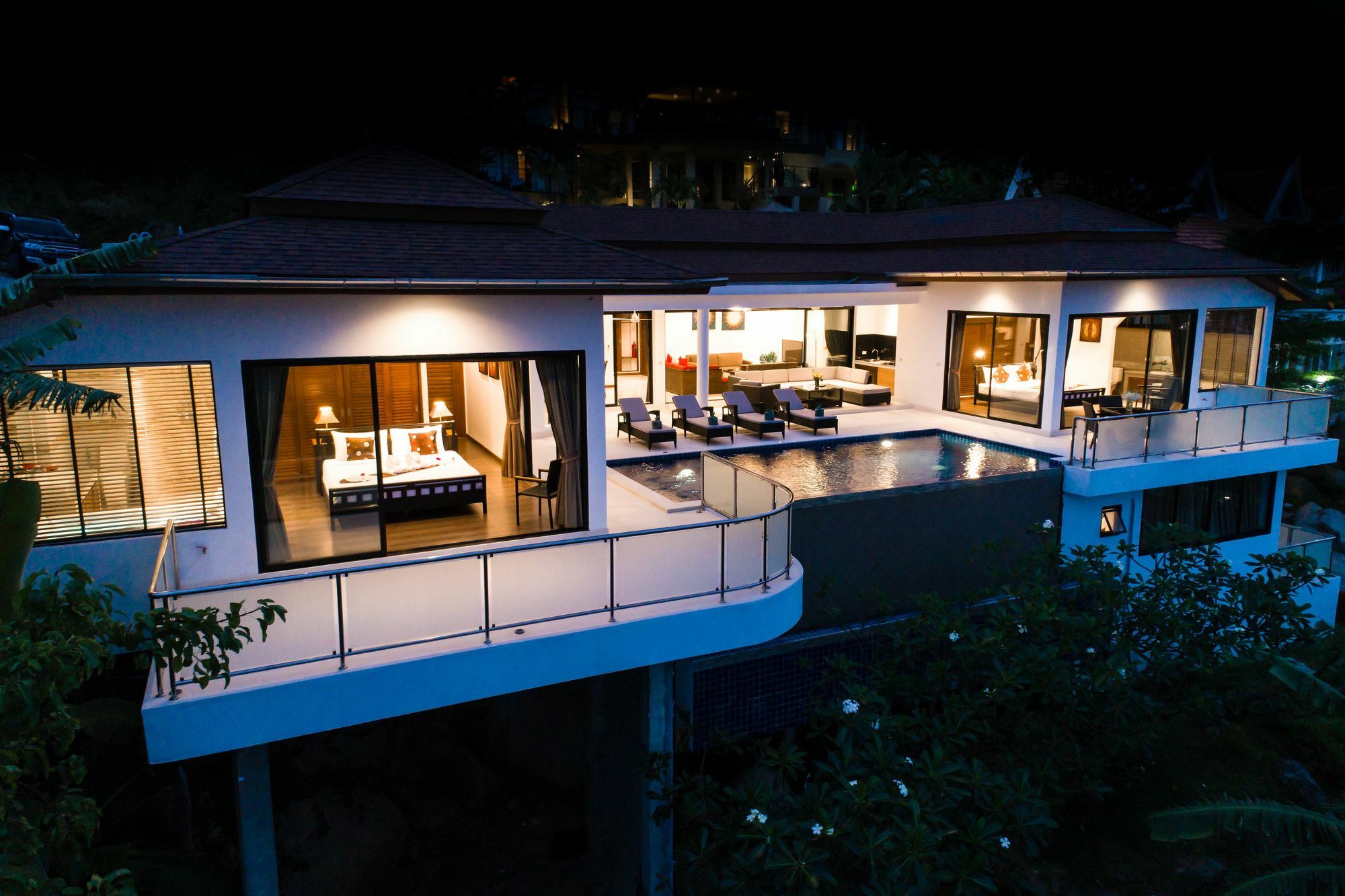 Sunny Banks - Modern Sea View 4 Bed Pool Villa Maret Экстерьер фото