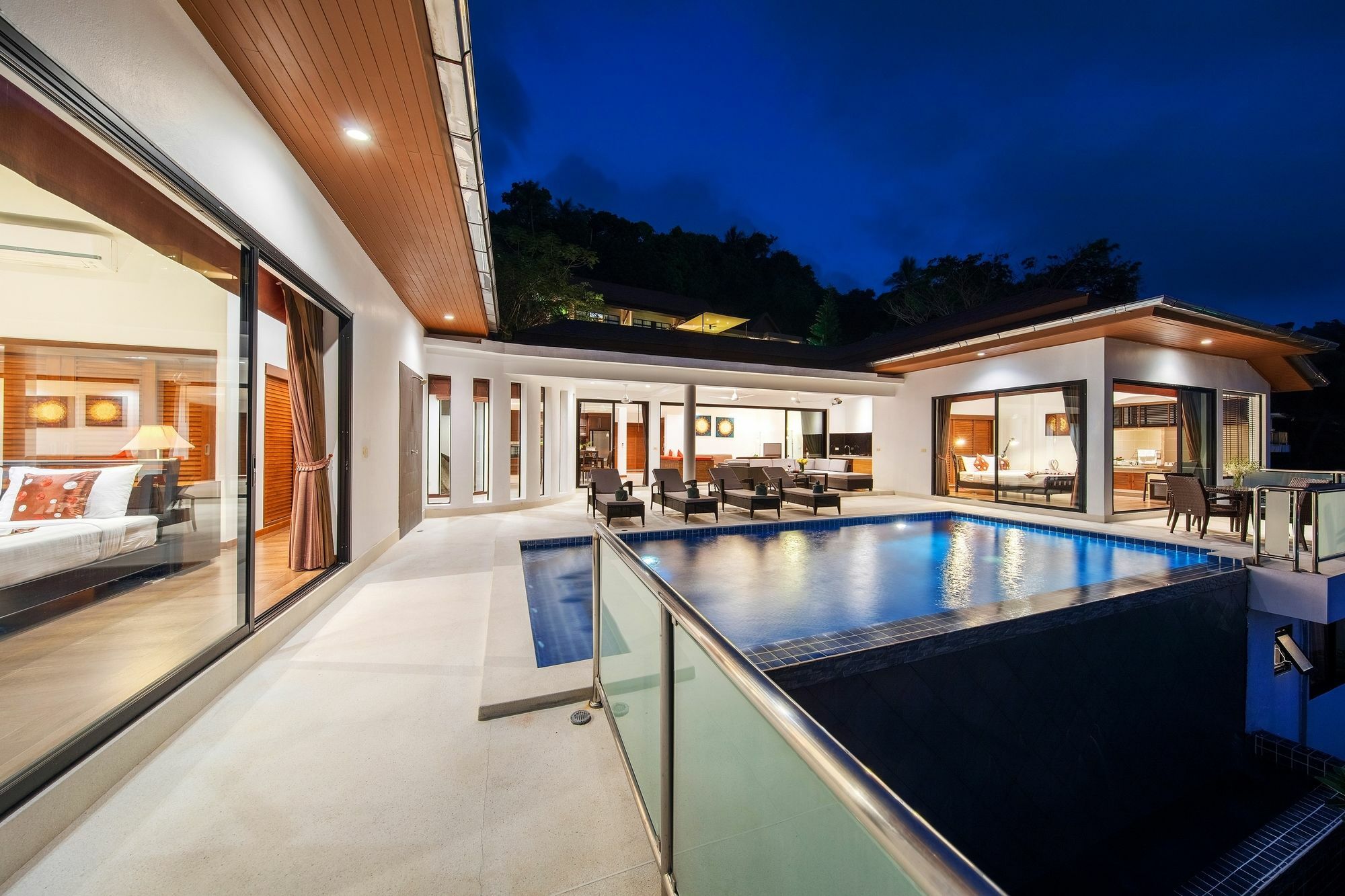 Sunny Banks - Modern Sea View 4 Bed Pool Villa Maret Экстерьер фото