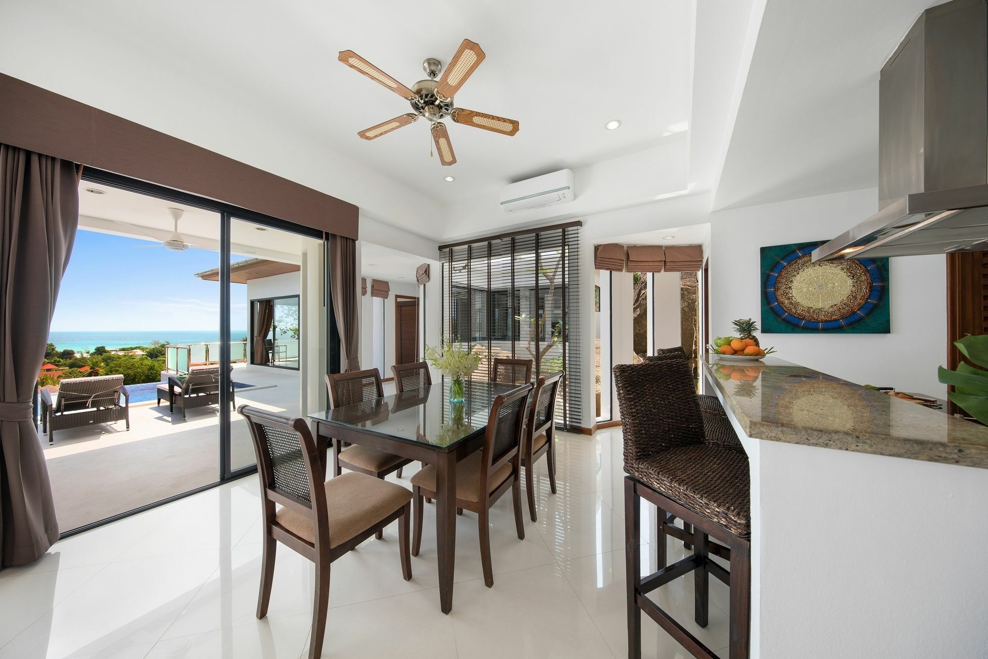 Sunny Banks - Modern Sea View 4 Bed Pool Villa Maret Экстерьер фото