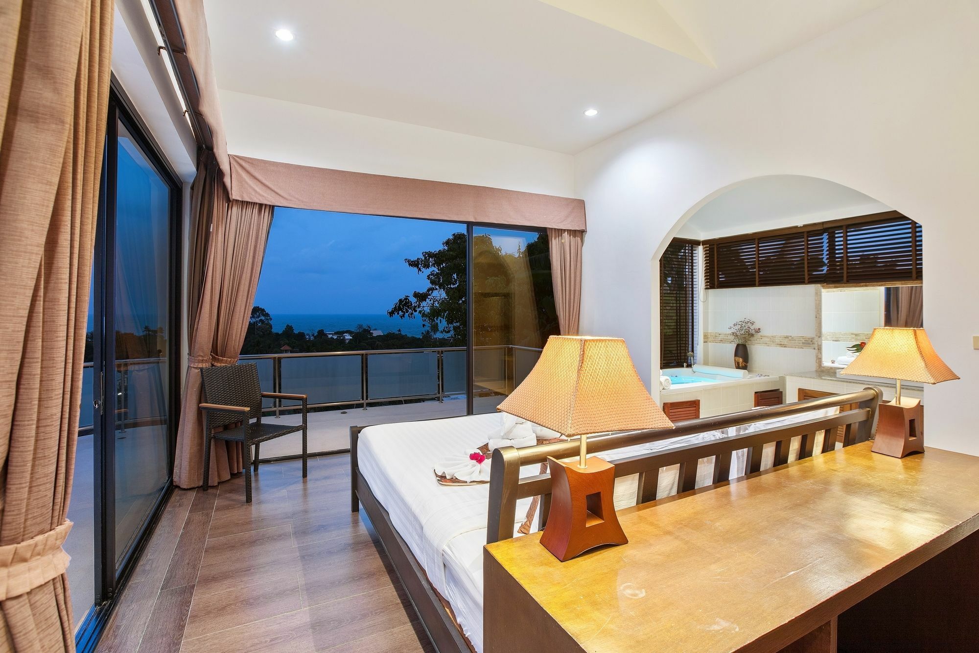 Sunny Banks - Modern Sea View 4 Bed Pool Villa Maret Экстерьер фото